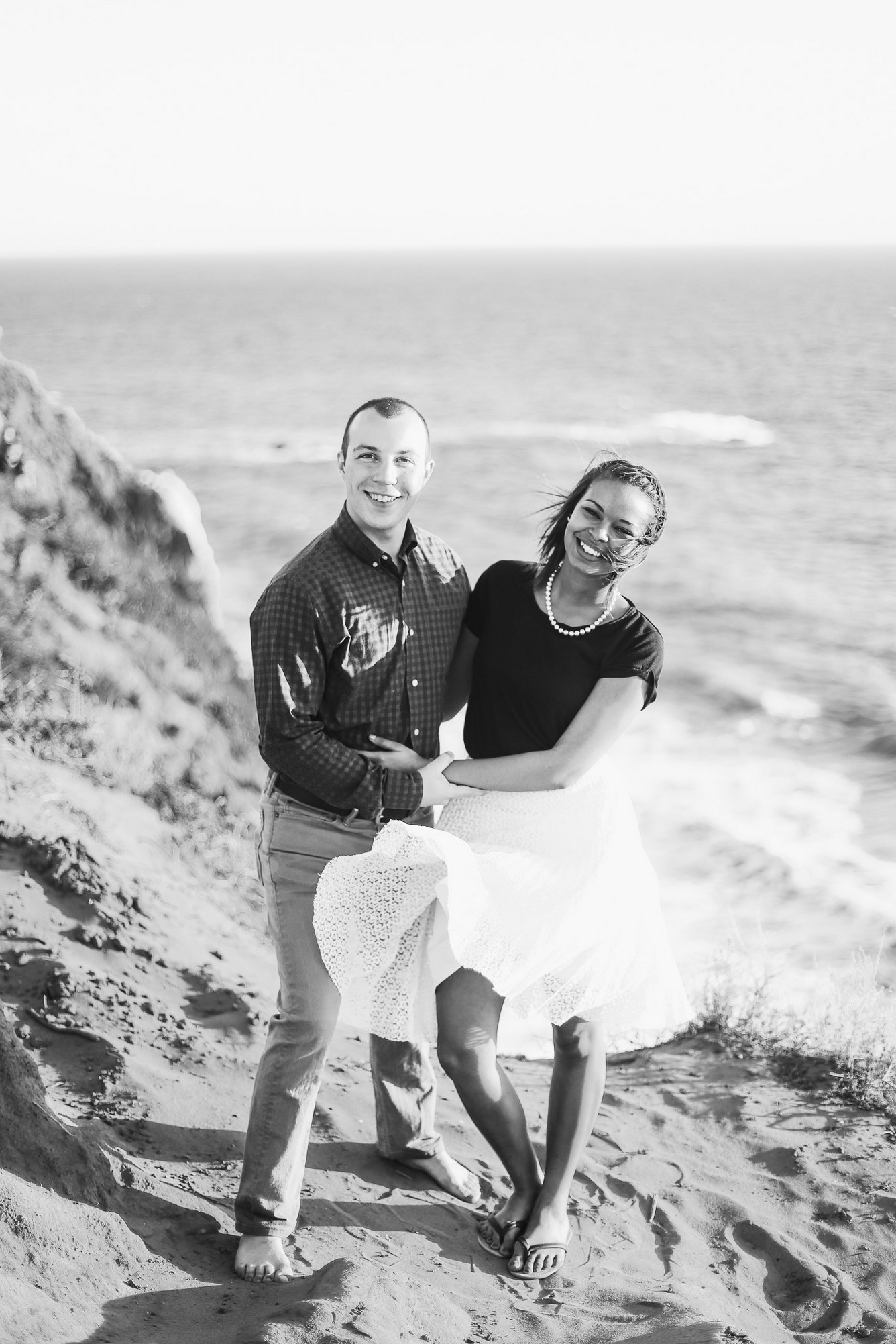 hannah acheson photography: classy beach engagement session in malibu (point dume state beach, california)