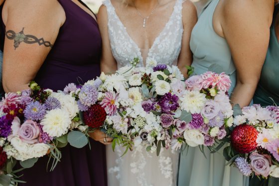 bouquet from Sue Hines Floral / hannah acheson photography / zephyr lodge / liberty lake WA